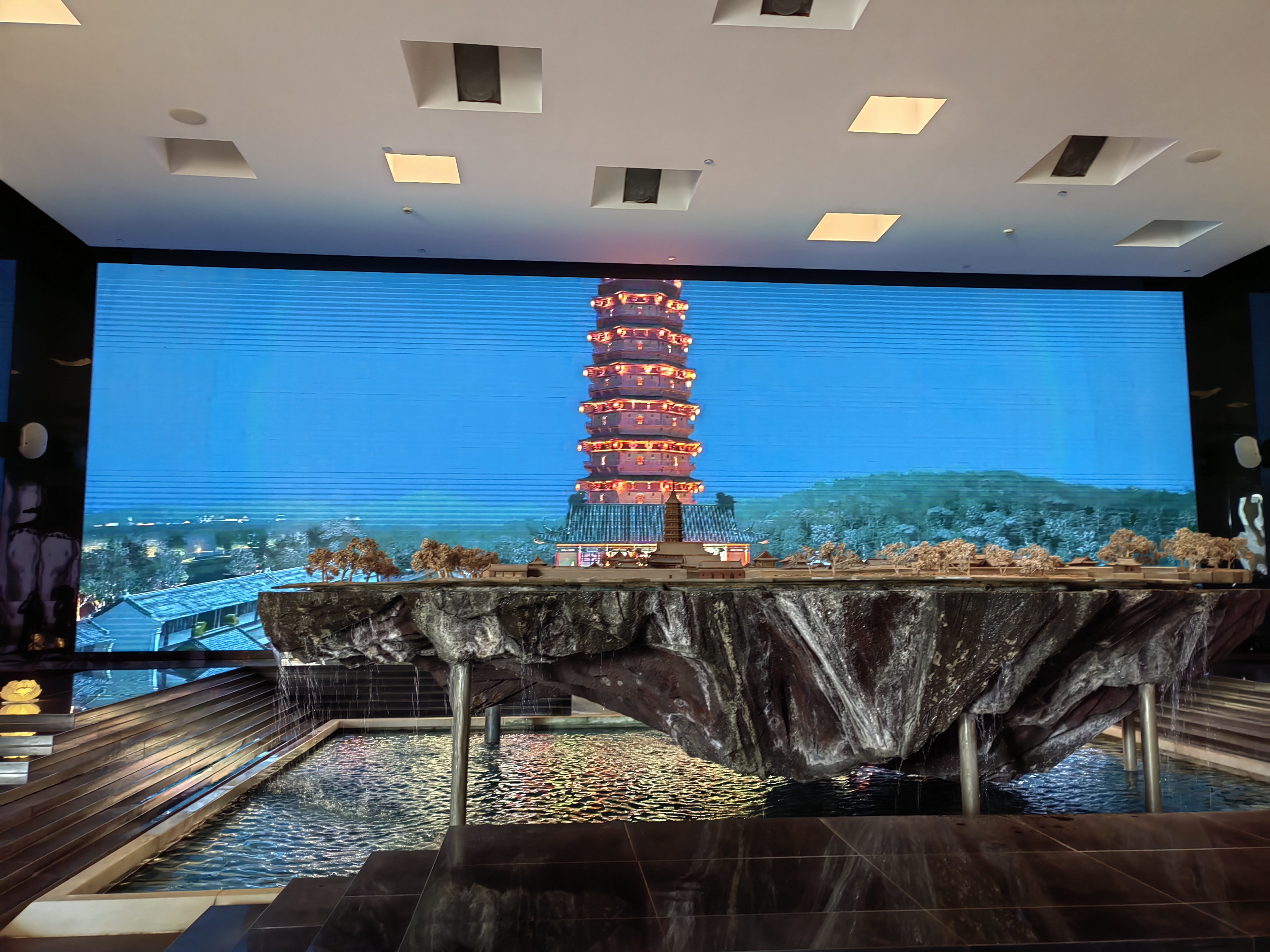 Baoen Pagoda